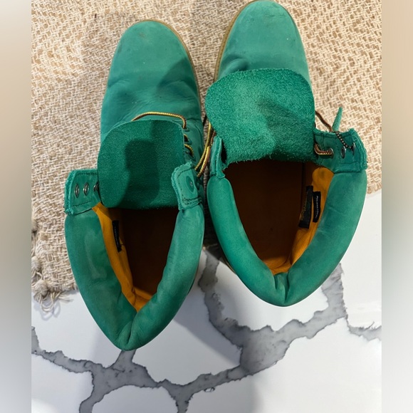 Timberlands - Picture 3 of 3